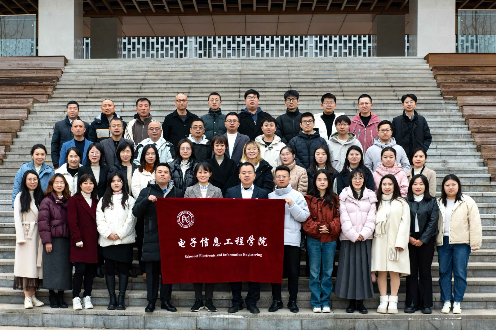老师合照.jpg